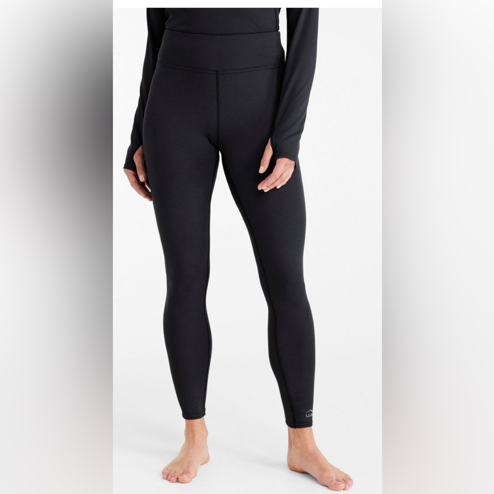 LL Bean black lightweight base layer pants